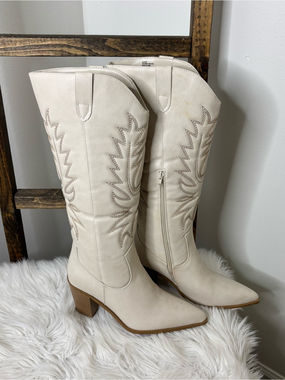 ShoeDazzle Delilah Women's Cream Western Knee-High Boots Size 9.5